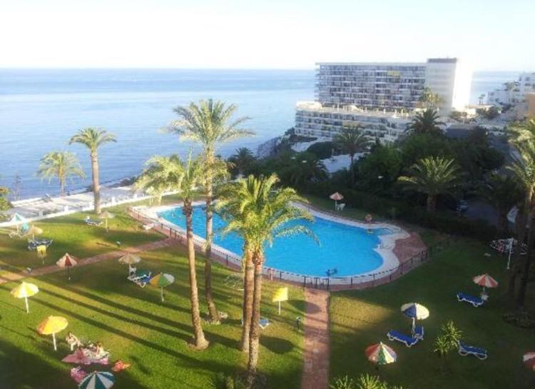 Torre De La Roca Industrial69 Torremolinos Exterior foto